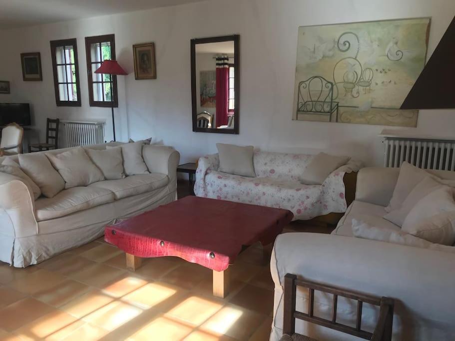 Mas De Charme En Pleine Camargue Villa Saint-Gilles  Exterior photo